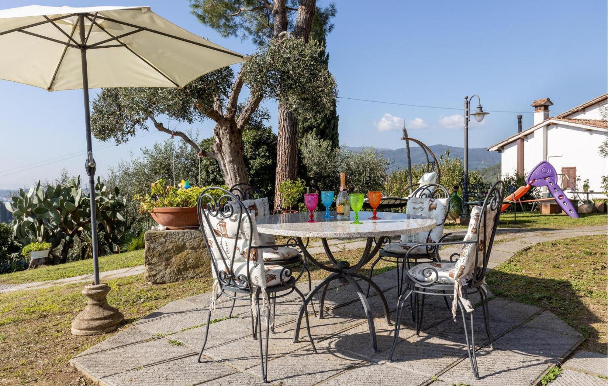 Beautiful Home In Uzzano Pt With Kitchen 외부 사진
