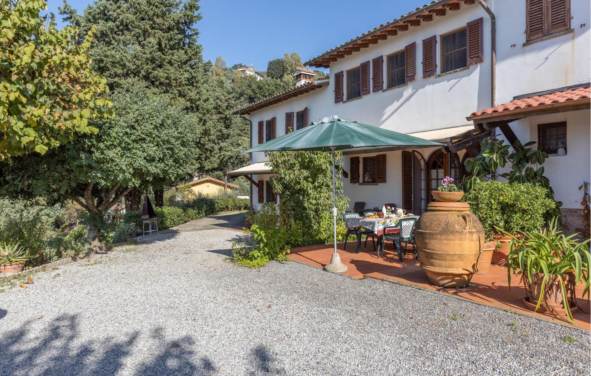 Beautiful Home In Uzzano Pt With Kitchen 외부 사진